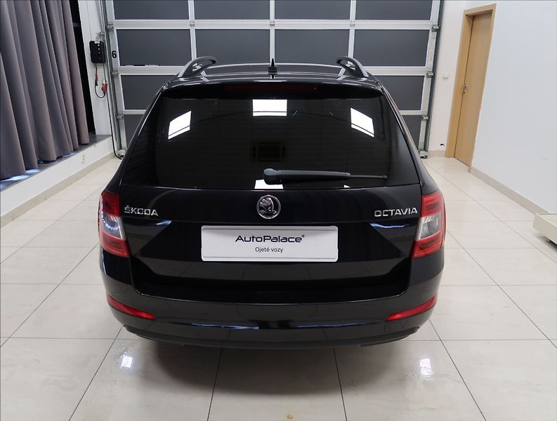 Škoda Octavia 1,2 TSI XENON VÝHŘEV 2x ALU - fotka 5 z 33