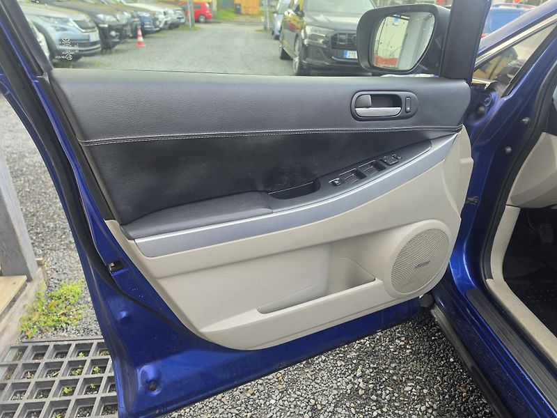 Mazda CX-7 2.3i 191kw Bose Xenon  - fotka 20 z 29
