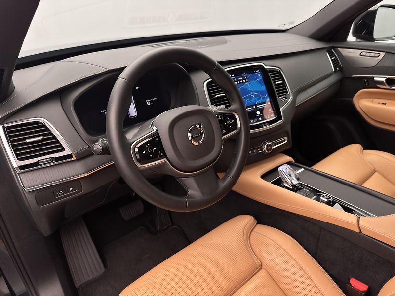 Volvo XC90 T8 AWD RECHARGE DARK PLUS CZ  - fotka 23 z 51