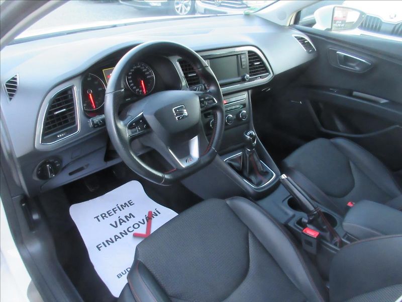Seat Leon 1,4 TSI Led FR Top Stav - fotka 6 z 16