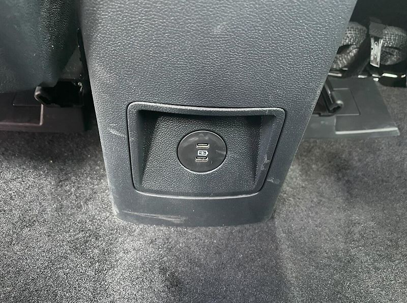 Ford Tourneo Courier Titanium, Tourneo, 43 kWh Elek - fotka 21 z 24