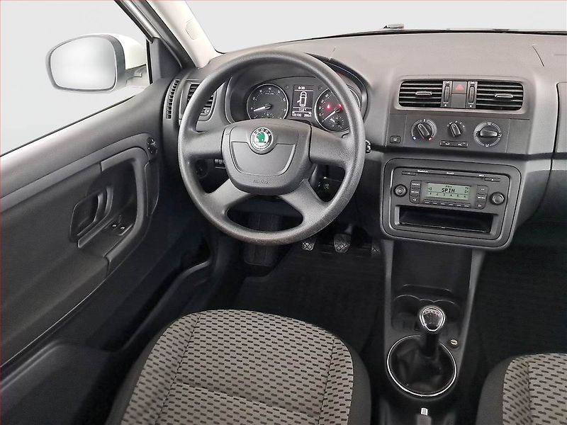 Škoda Fabia (2011) 1.2 TSI - fotka 7 z 13