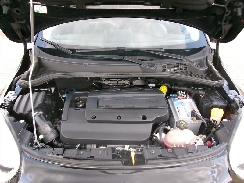 Fiat 500X 1,4 i 103kw Klima,ESP,odp.DPH - fotka 24 z 27