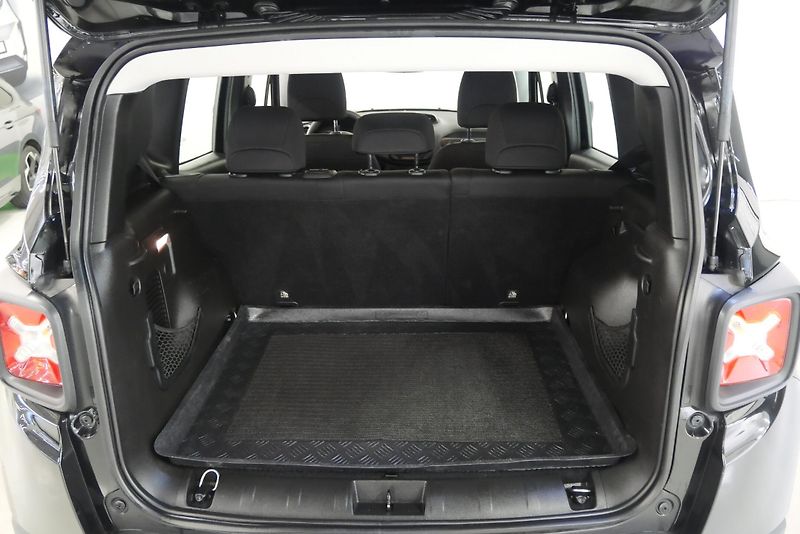 Jeep Renegade - fotka 27 z 27