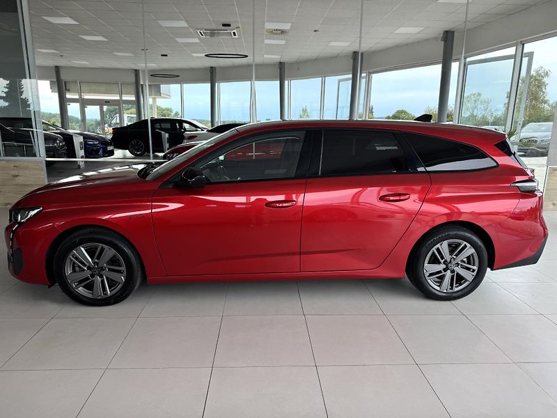 Peugeot 308 1,2PT 130*AT8*STYLE*Distronic - fotka 8 z 33