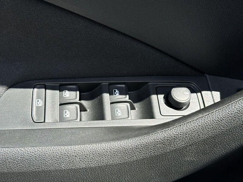 Škoda Kamiq (2022) 1.0 TSI Monte Carlo - fotka 11 z 32
