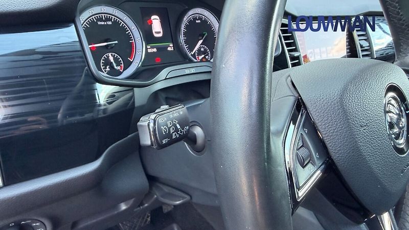 Škoda Kodiaq 2,0 DSG STYLE PLUS AWD - fotka 10 z 32