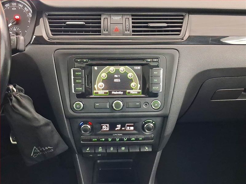 Škoda Rapid (2014) Spaceback 1.6 TDI, Serv.kniha - fotka 12 z 19