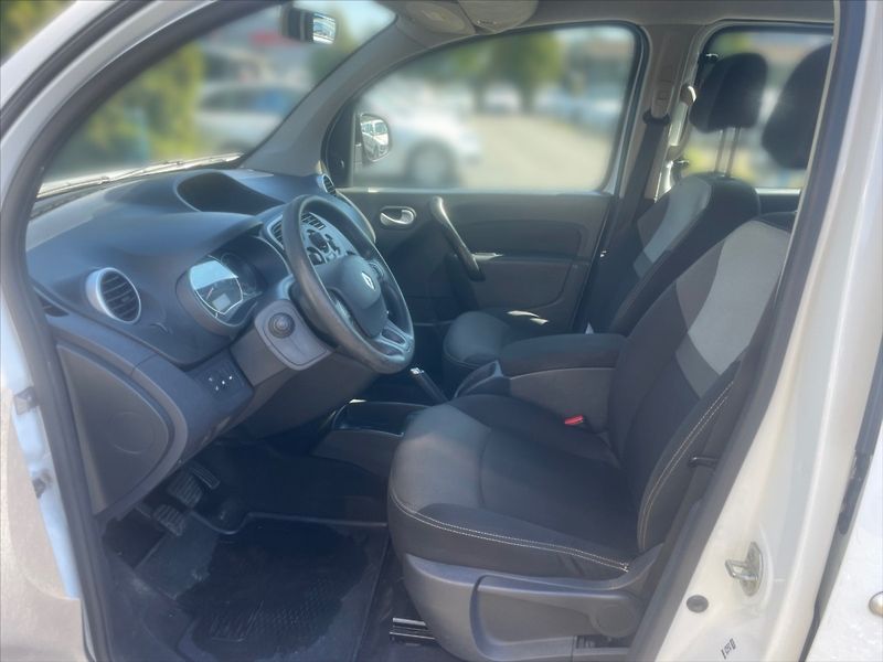 Renault Kangoo 1,5 BdCi 95 Zen 5d - fotka 7 z 11