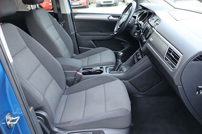 Volkswagen Touran (2017) Comfortline 1.2 TSI, Tempomat - fotka 9 z 21