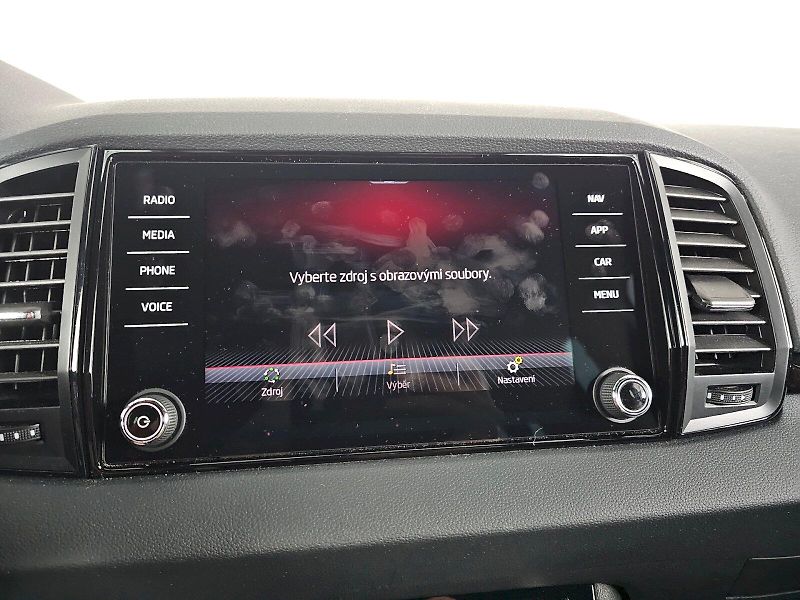Škoda Karoq (2024) 1.5TSi 110kW DSG SPORTLINE EXC - fotka 20 z 39