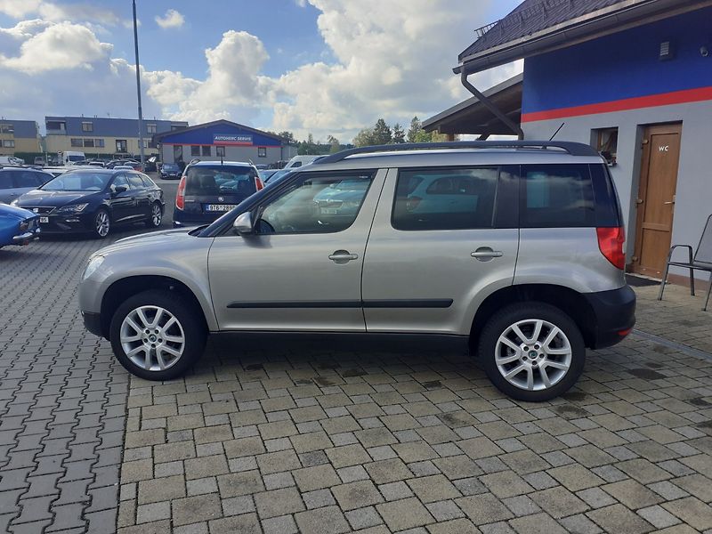 Škoda Yeti (2013) 1.2 TSI AMBIENTE - fotka 6 z 37