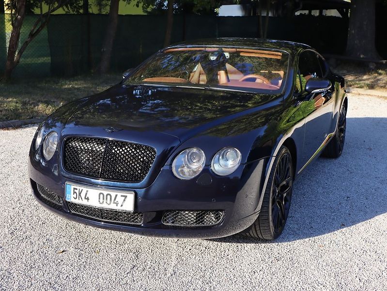 Bentley Continental GT (2004) - fotka 10 z 42