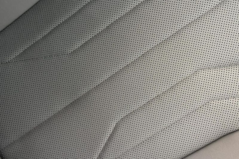 BMW iX3 40 - fotka 15 z 28
