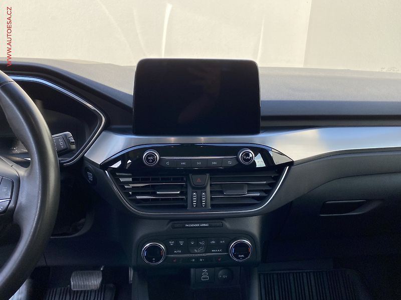 Ford Kuga (2022) 2.0 EcoBlue AWD, Titanium - fotka 10 z 19