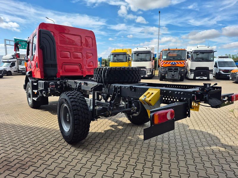 Renault Trucks D (2025) 14t 4x4 - CAMPER/HASIČI - fotka 5 z 12