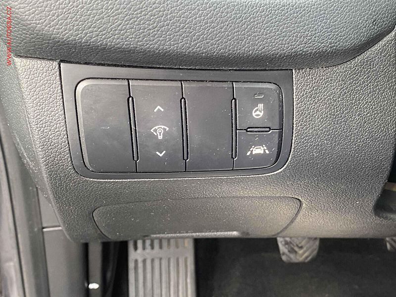 Kia Ceed (2013) 1.6 GDi, Exclusive, navi - fotka 14 z 20