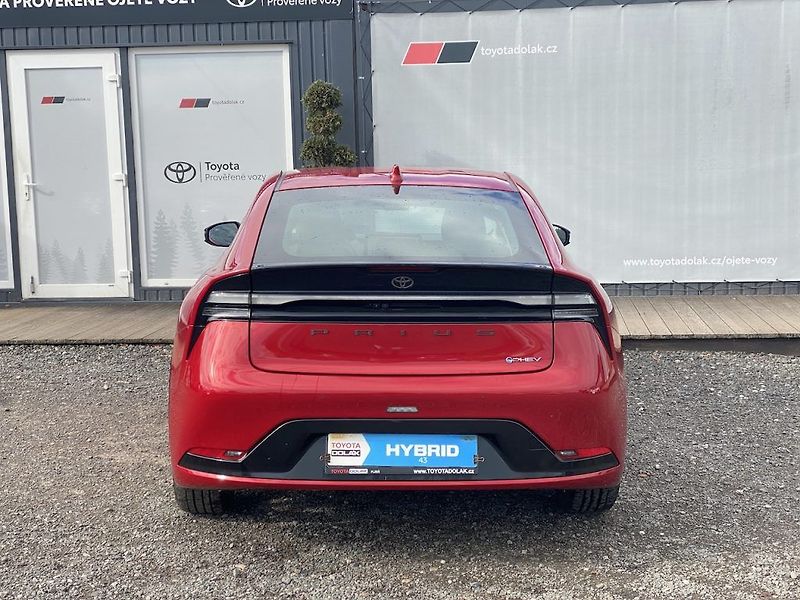 Toyota Prius 2.0Plug-in, ČR-1.maj, Prestige - fotka 5 z 36