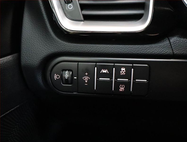 Kia XCeed (2024) 1.5 T-GDI - fotka 22 z 26