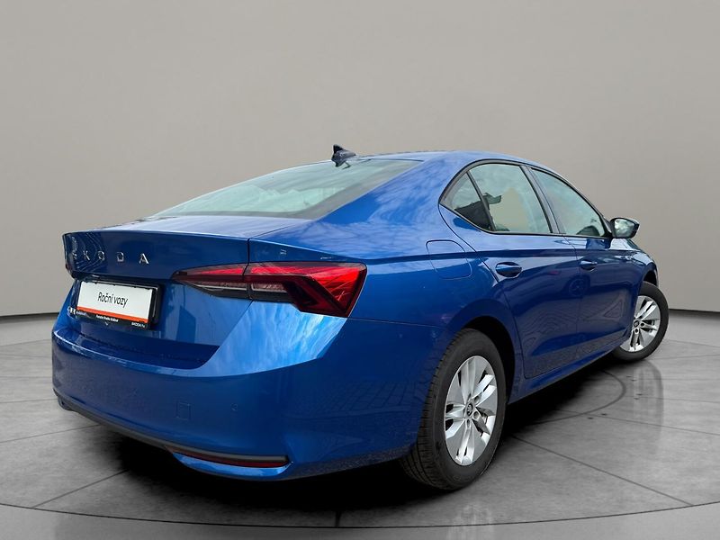 Škoda Octavia Selection 1.5 TSI 110kW - fotka 2 z 24