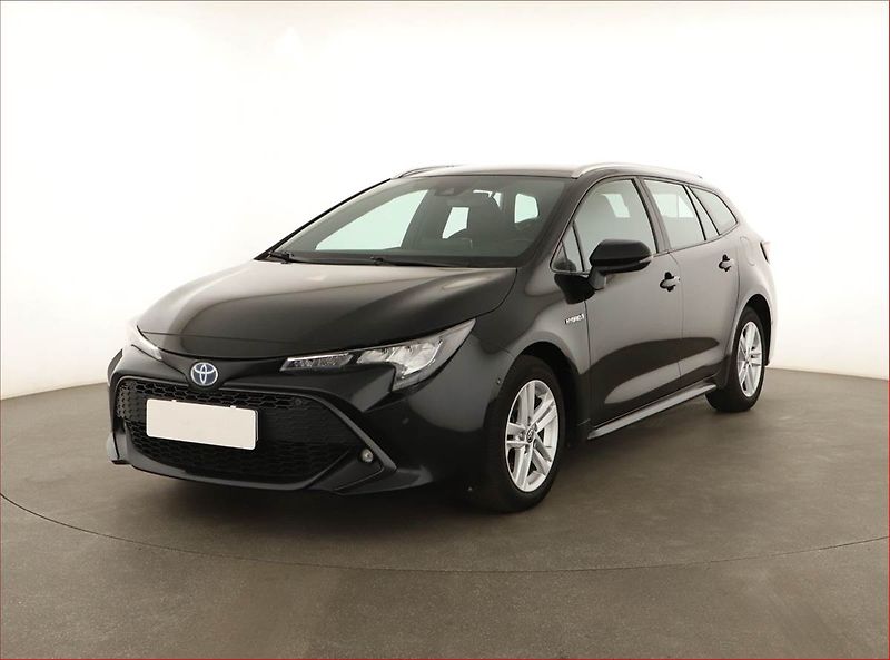 Toyota Corolla (2022) 1.8 Hybrid - fotka 2 z 17