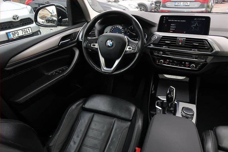 BMW X3 (2017) xDrive20d - fotka 7 z 22