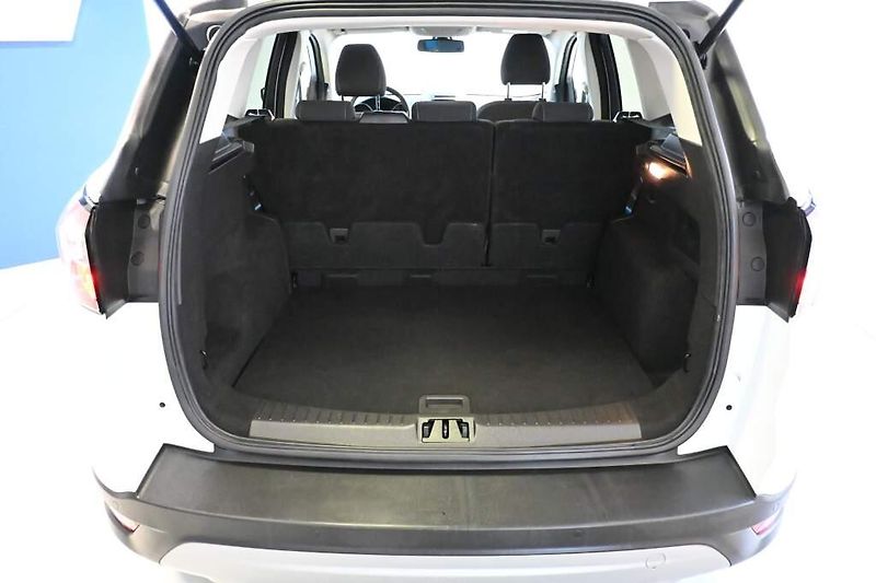 Ford Kuga (2018) 1.5 Cool  Connect ECOBOOST - fotka 8 z 24