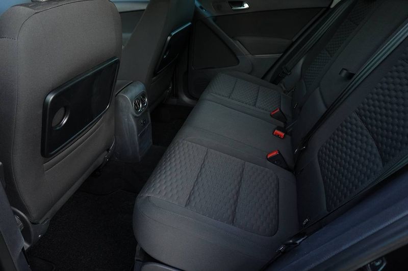 Volkswagen Tiguan 1.4 TSI 4X4 NOVE ROZVODY - fotka 14 z 22