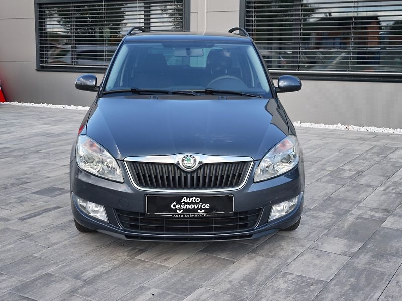 Škoda Fabia (2012) 1,2 TSI 63 KW Ambiente - fotka 2 z 30