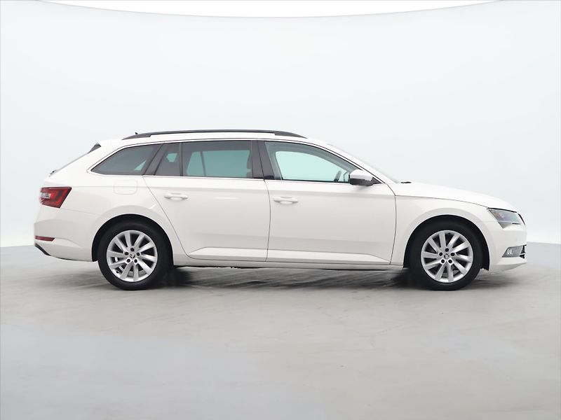 Škoda Superb 2,0 TDI 140kW DSG 4x4 CZ - fotka 8 z 31