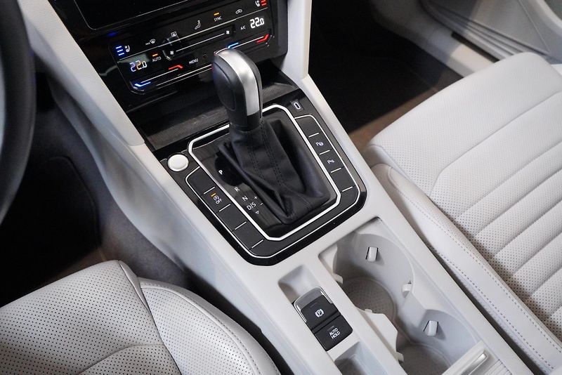 Volkswagen Passat - fotka 24 z 28