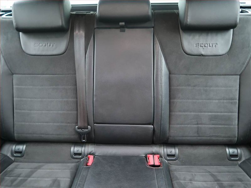 Škoda Octavia (2014) Scout 2.0 TDI, 4X4, Automat - fotka 10 z 22