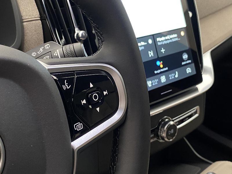 Volvo XC90 (2025) B5 AWD AUT BRIGHT PLUS  - fotka 27 z 75