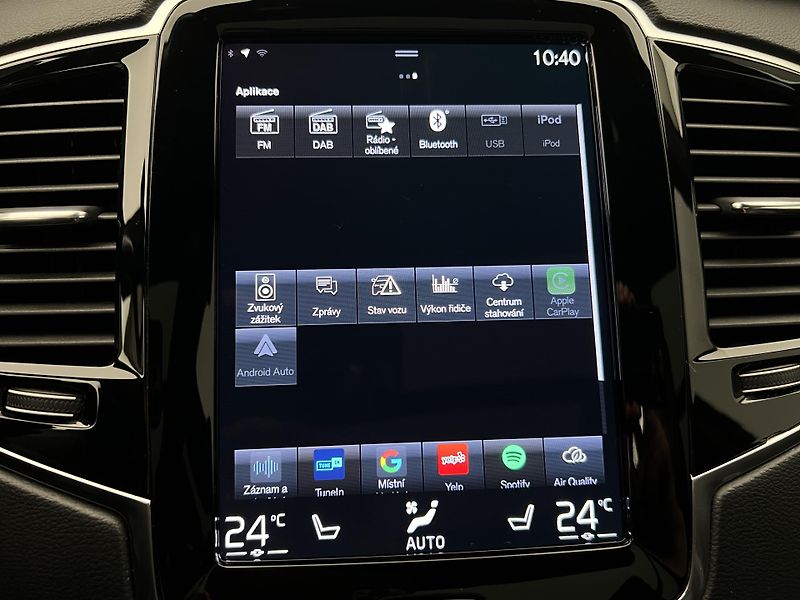 Volvo XC90 B5 AWD R-DESIGN AUT 7 MÍST - fotka 33 z 48
