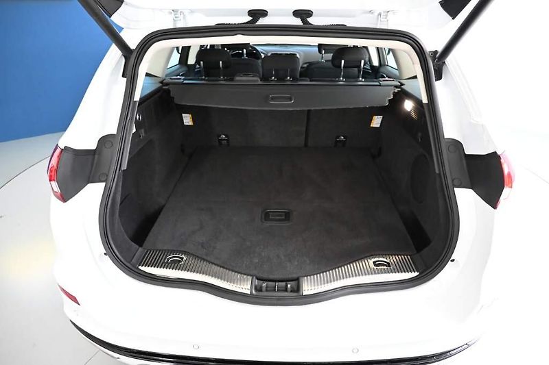 Ford Mondeo (2022) 2.0 LED SONY 140 KW Tažné 8AT - fotka 8 z 33