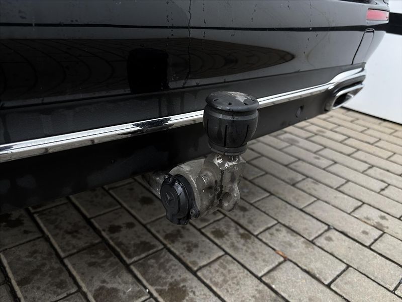 Mercedes-Benz Třídy E 300de 4MATIC TAŽNÉ DPH - fotka 14 z 33