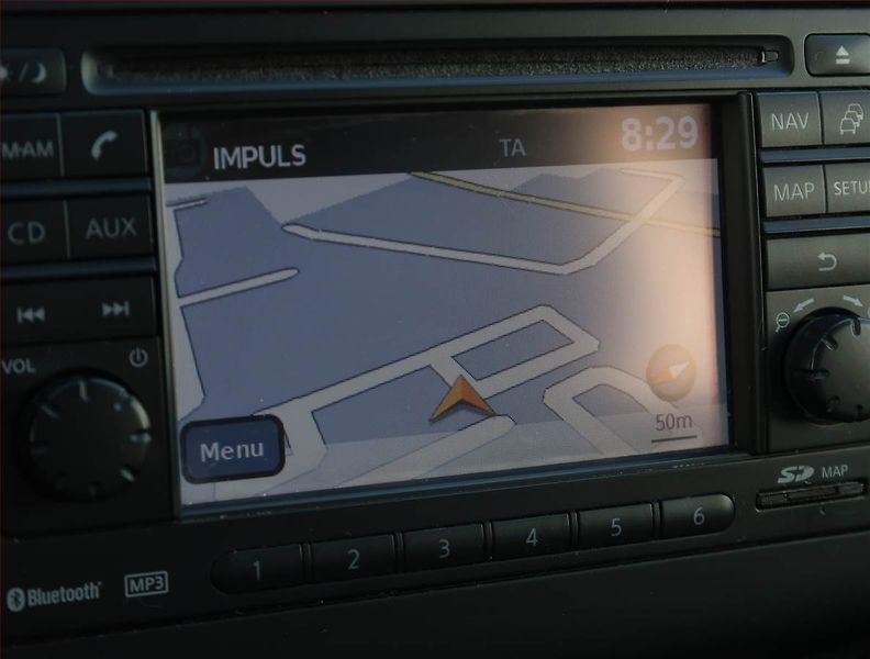 Hyundai Elantra (2012) 1.6, Tempomat, Park. senzory - fotka 13 z 16