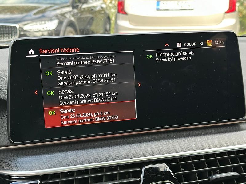BMW Řada 5 540D xDrive Executive Pro LASE - fotka 21 z 24