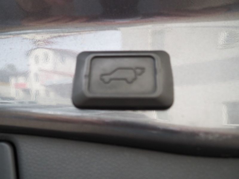 Toyota RAV4 (2019) 2.5 Hybrid, Automat - fotka 14 z 36
