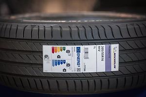 Pneumatika se štítkem