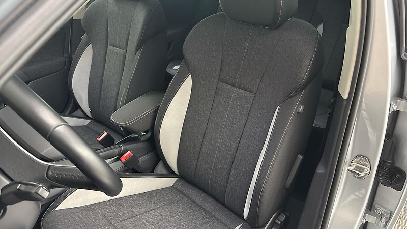 Škoda Scala 1.0 TSI Style - fotka 15 z 25