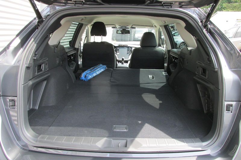 Subaru Outback (2025) 2,5i FIELD  MY25.5 - fotka 27 z 34