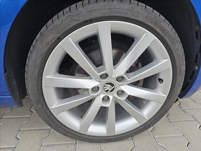 Škoda Octavia III 2,0TDi STYLE EXTRA + - fotka 45 z 50