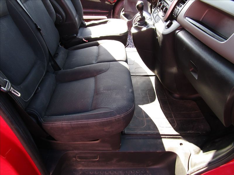 Renault Trafic 1.6dCi, Klima, 1. maj. - fotka 16 z 37