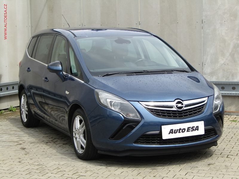 Opel Zafira (2016) 2.0 CDTi, ČR, AT, park.asist - fotografie inzerátu