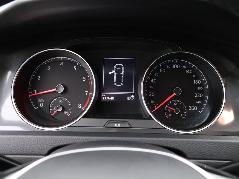 Volkswagen Golf 1,4 TSI 92kW CZ LED - fotka 15 z 24