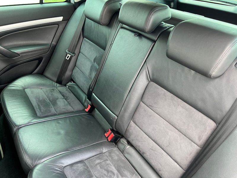 Škoda Octavia (2007) Scout 2.0TDi 103kW! - fotka 17 z 23