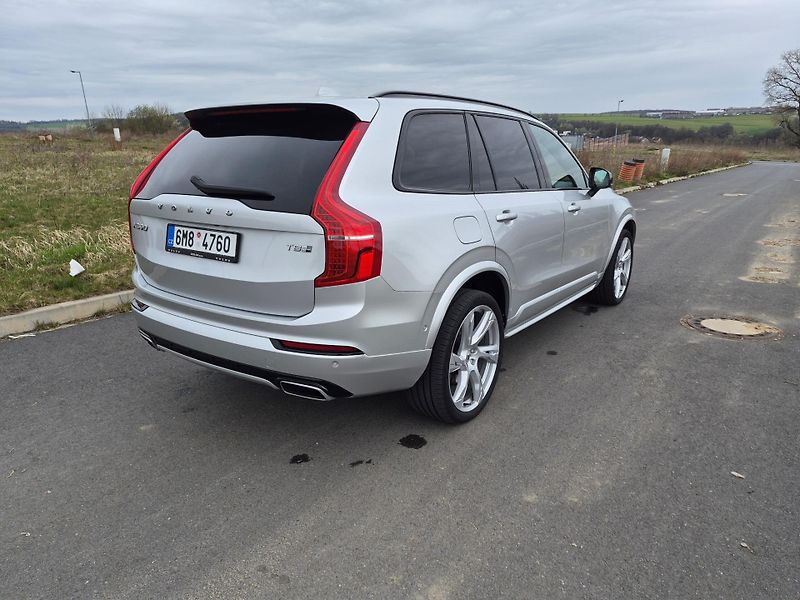 Volvo XC90 (2019) 2.0 /288kW - fotka 6 z 37