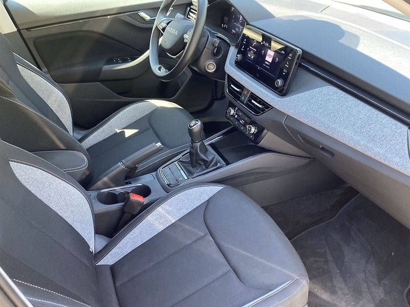 Škoda Scala (2025) 1.0 TSI Selection - fotka 8 z 33