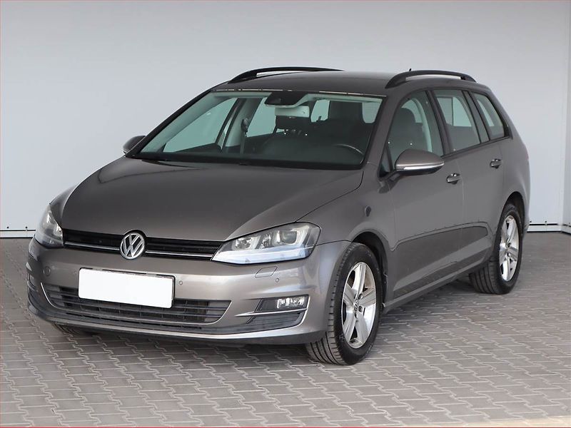 Volkswagen Golf (2016) 1.6 TDI, Automat, Serv.kniha - fotka 2 z 24